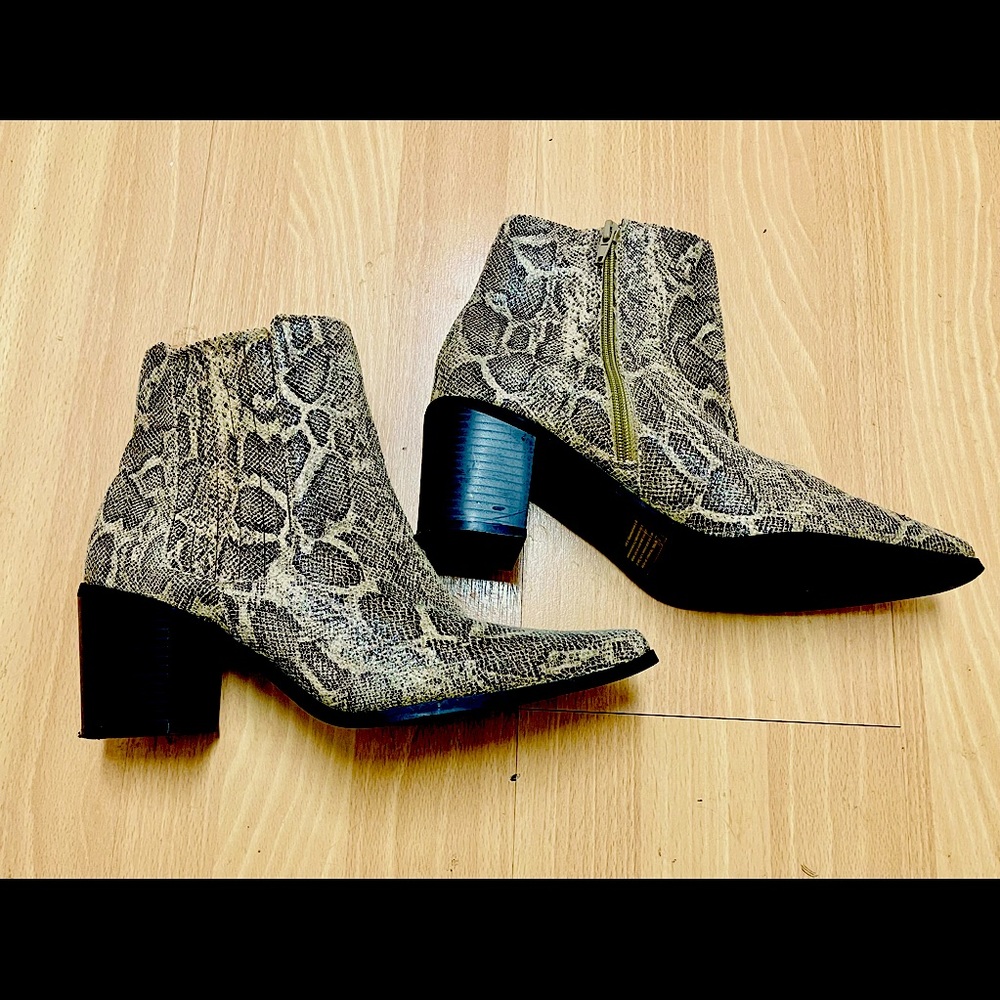 Super Fun Snake Print Boots